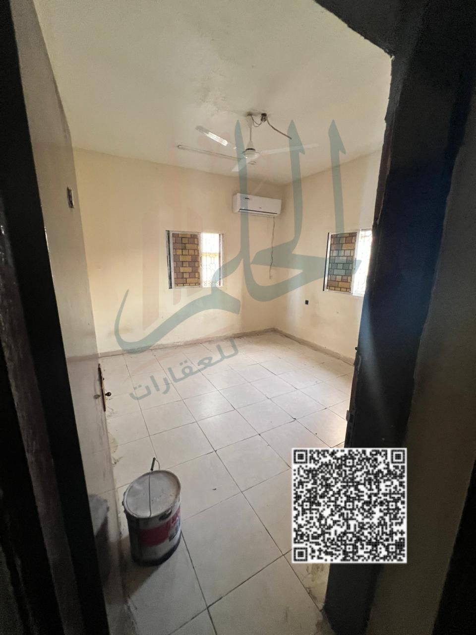 A two-storey Arabic house suitable for residential and investment purposes, with the possibility to vacate the currently rented rooms immediately upon