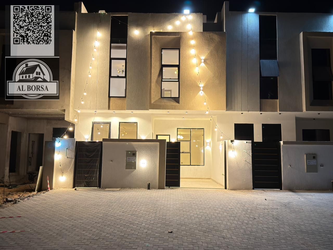 Townhouse for sale in Al-Haliyo, 2 floors and a roof, 4 master bedrooms, living room and majlis