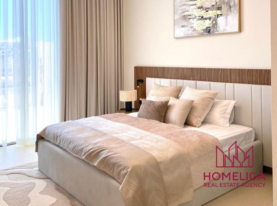 Airy 1BR | Beach Access | Best Price