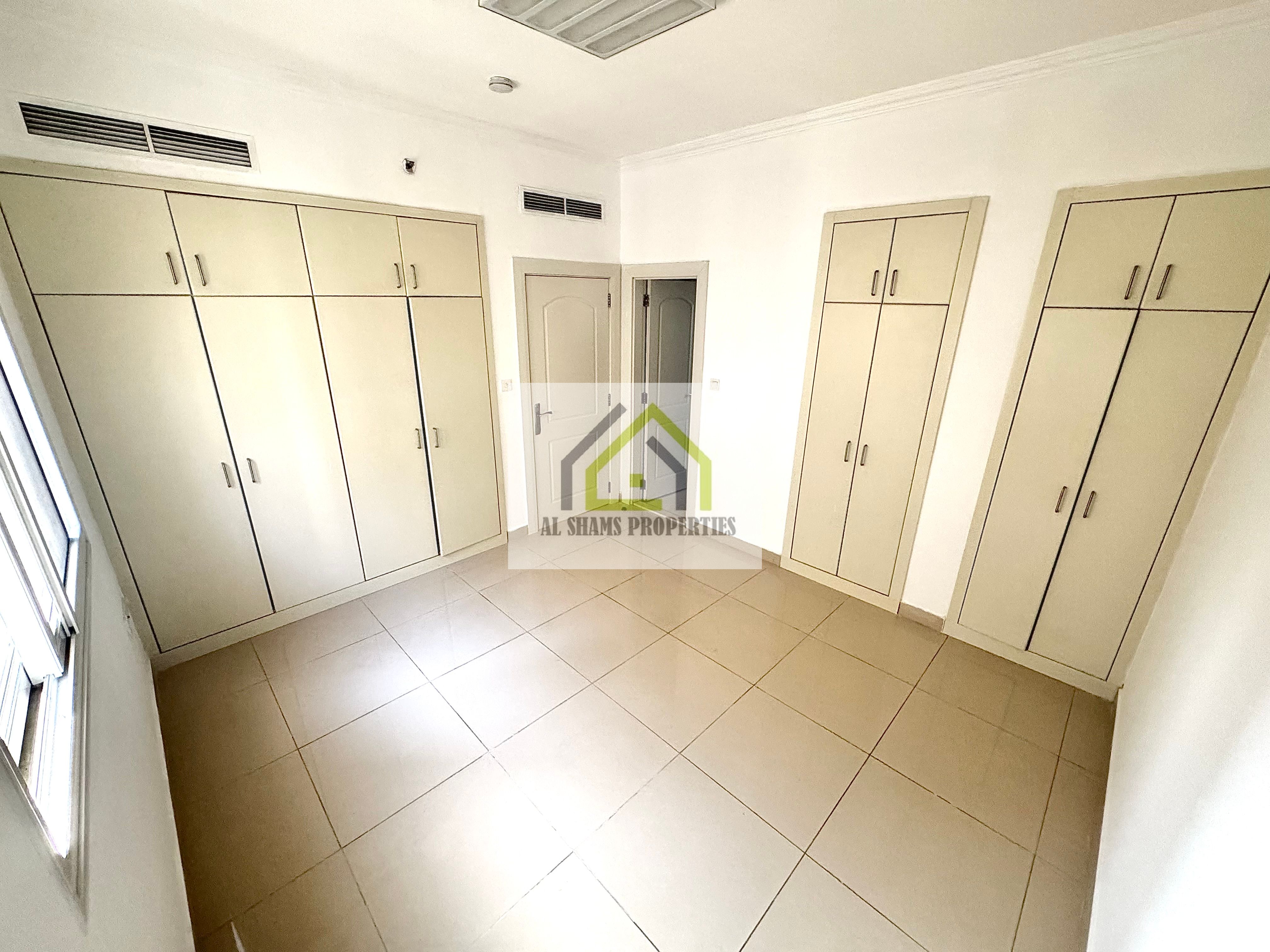 Near By Park ! Lavish 3Bhk - 65K ! Balcony + Wardrobes + Parking !