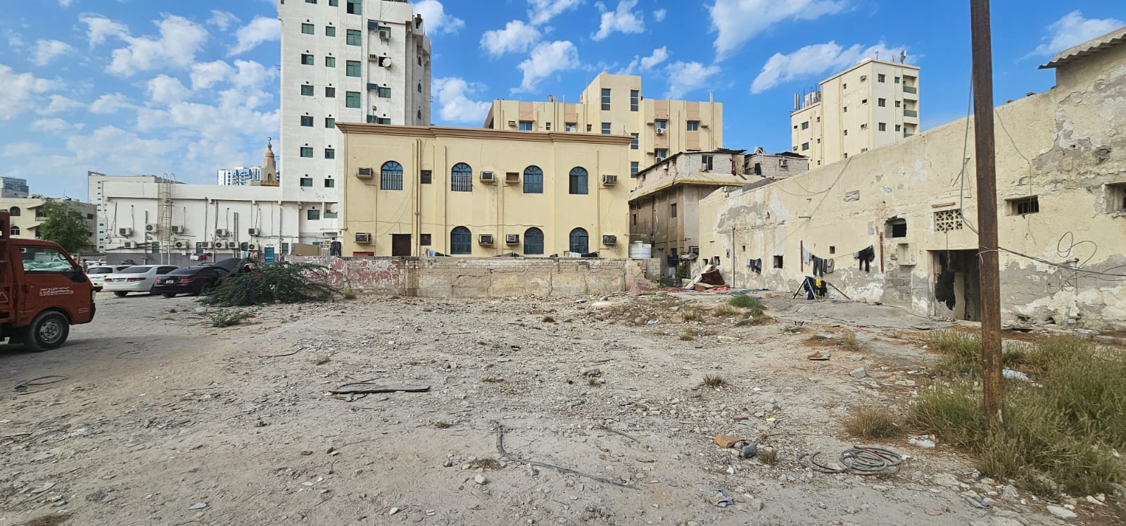 A plot of land for sale, residential/commercial, in the Al Nakheel area of Ajman, CLOSE TO the Corniche, freehold ownership.