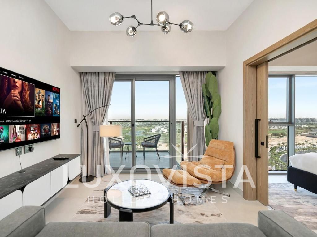 Golf View | Modern Comfort | Perfect for 3 Guests | All Bills Included