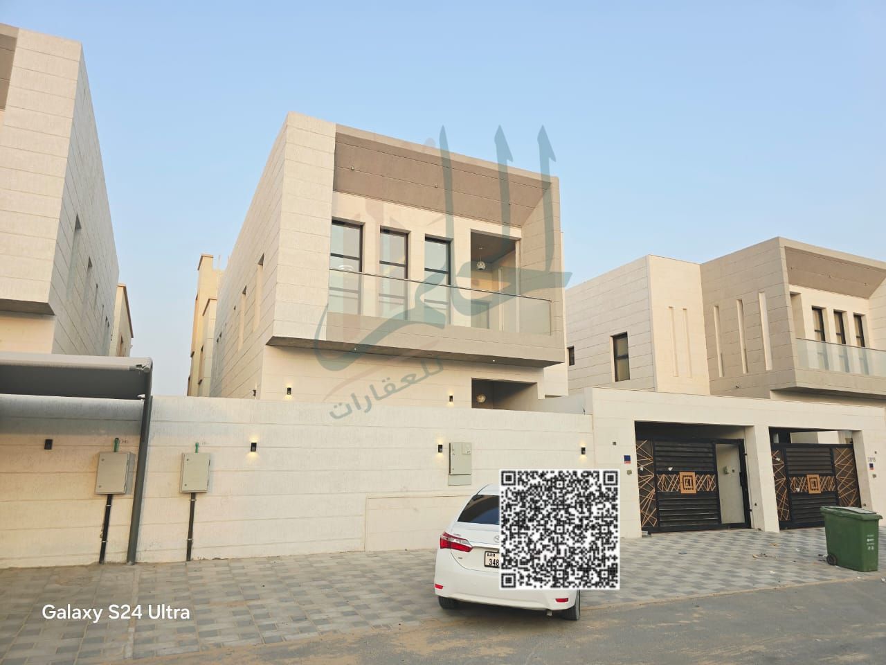 New villa for rent in Al Yasmeen, Ajman. 5 master bedrooms, a living room, and a majlis. Annual rent: AED 100,000.