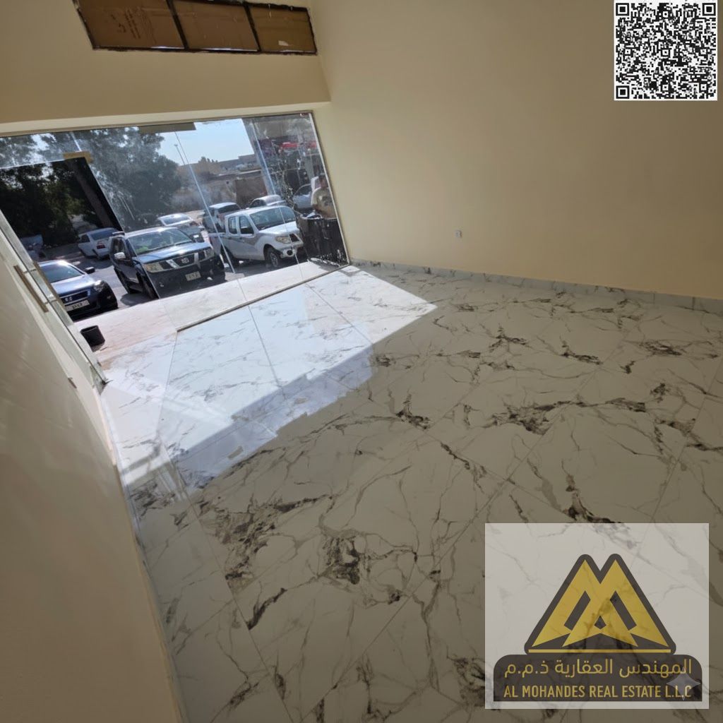 Large space suitable for various activities | High traffic and a vibrant location | Excellent price with 4/6 installments
