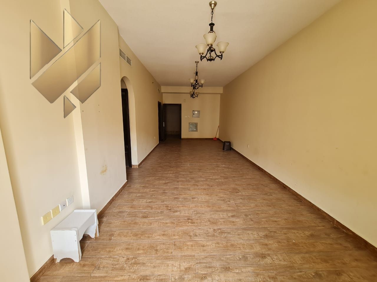 Luxury 2-Bedroom Apartment with Parking in New Muwailih