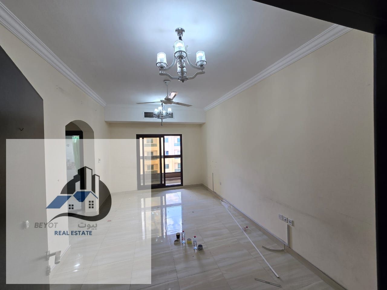 For Rent – 2 Bedroom Apartment Location: Al Jurf 2 – Behind Al Yasmeen Towers Description: Spacious 2-bedroom apartment with a living ro