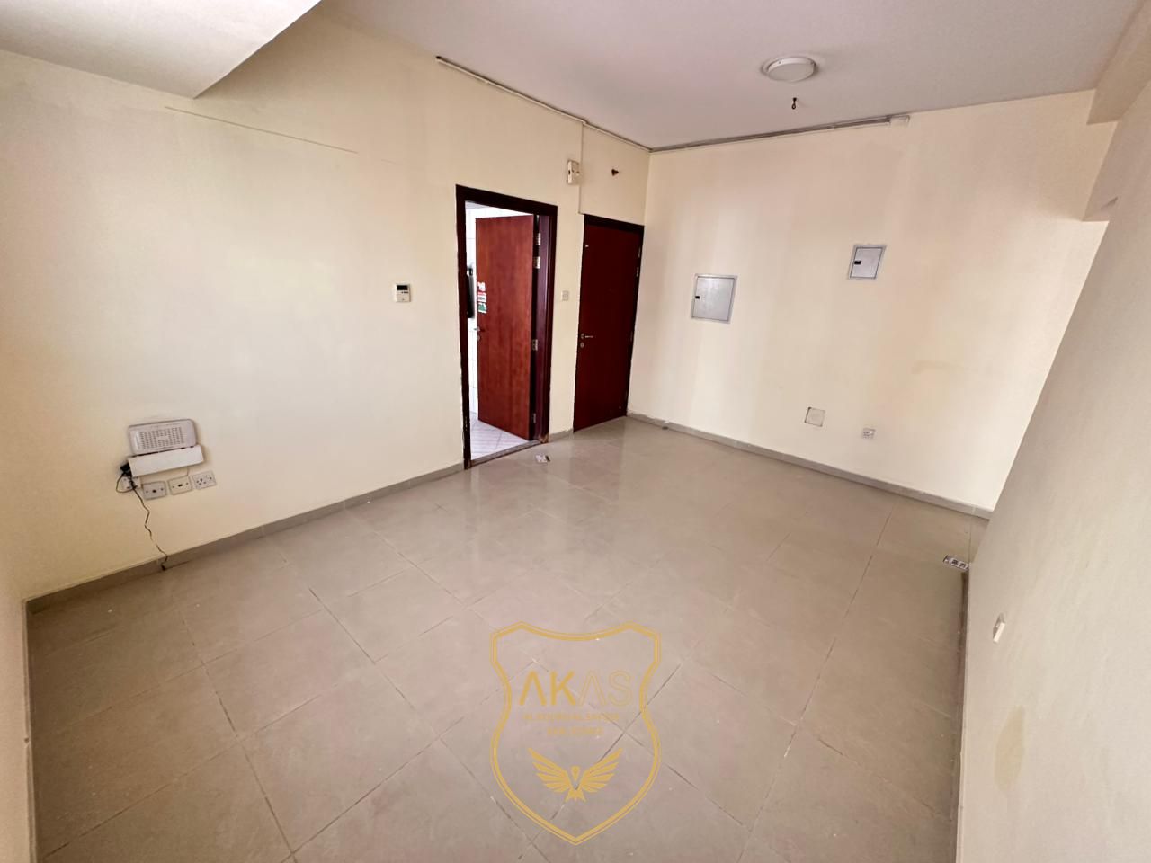 One Bedroom Apartment with Central AC in Sand Area, Free Parking