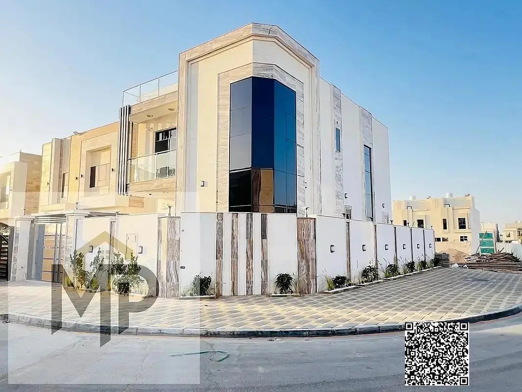 Excellent and negotiable price - Corner villa with stone facade - Freehold ownership for life for all nationalities