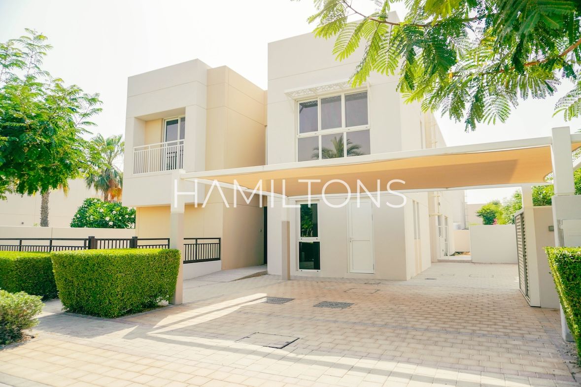 Exclusive Villa in Prime Location | Great Resale Deal