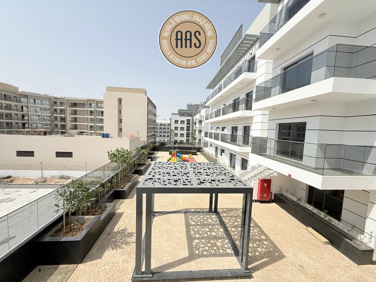 Brand New Spacious 1bhk ! Prime location! Faimly Bulding