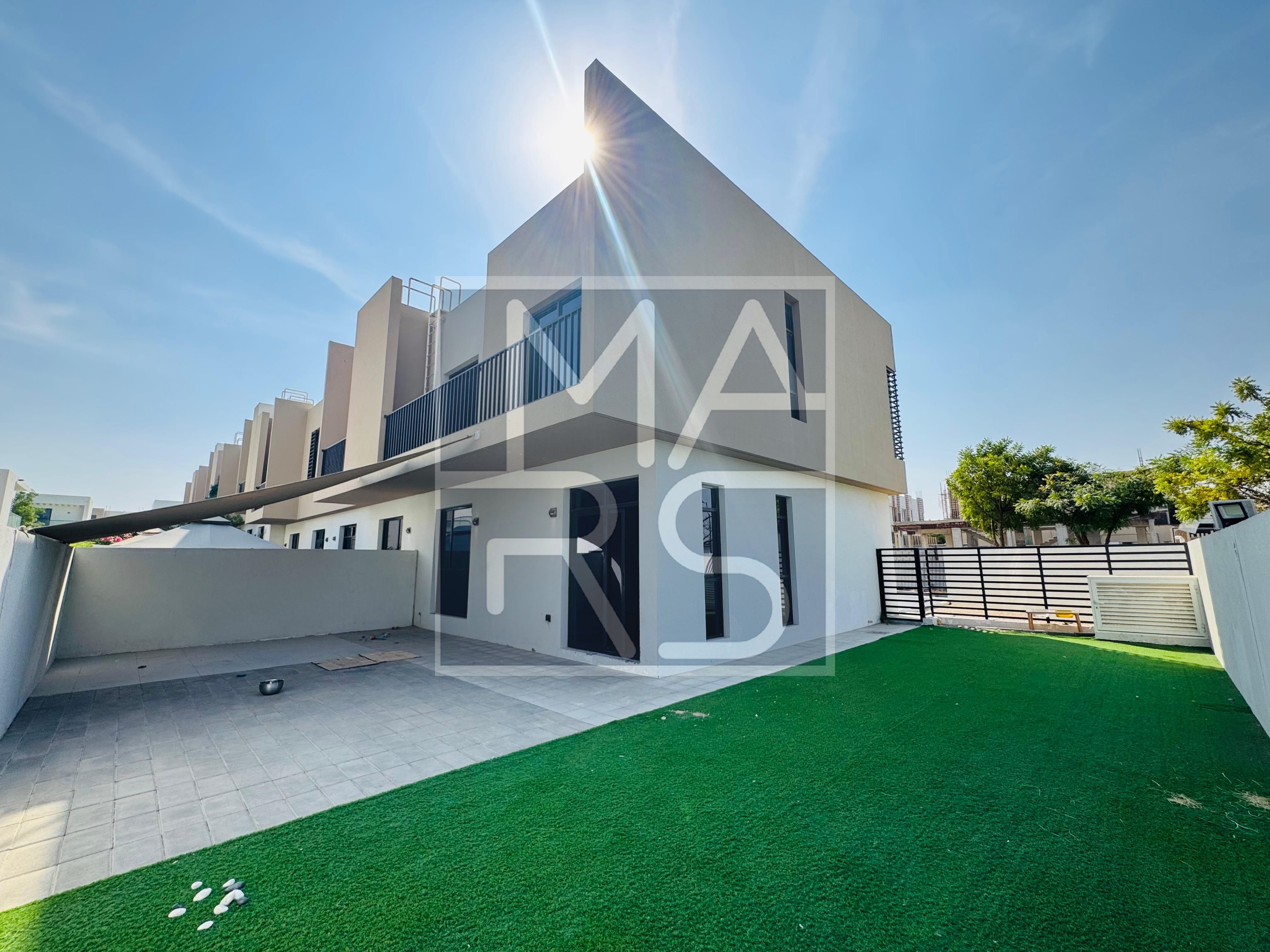 Corner Unit | 3 Bedroom Townhouse | Ready to Move