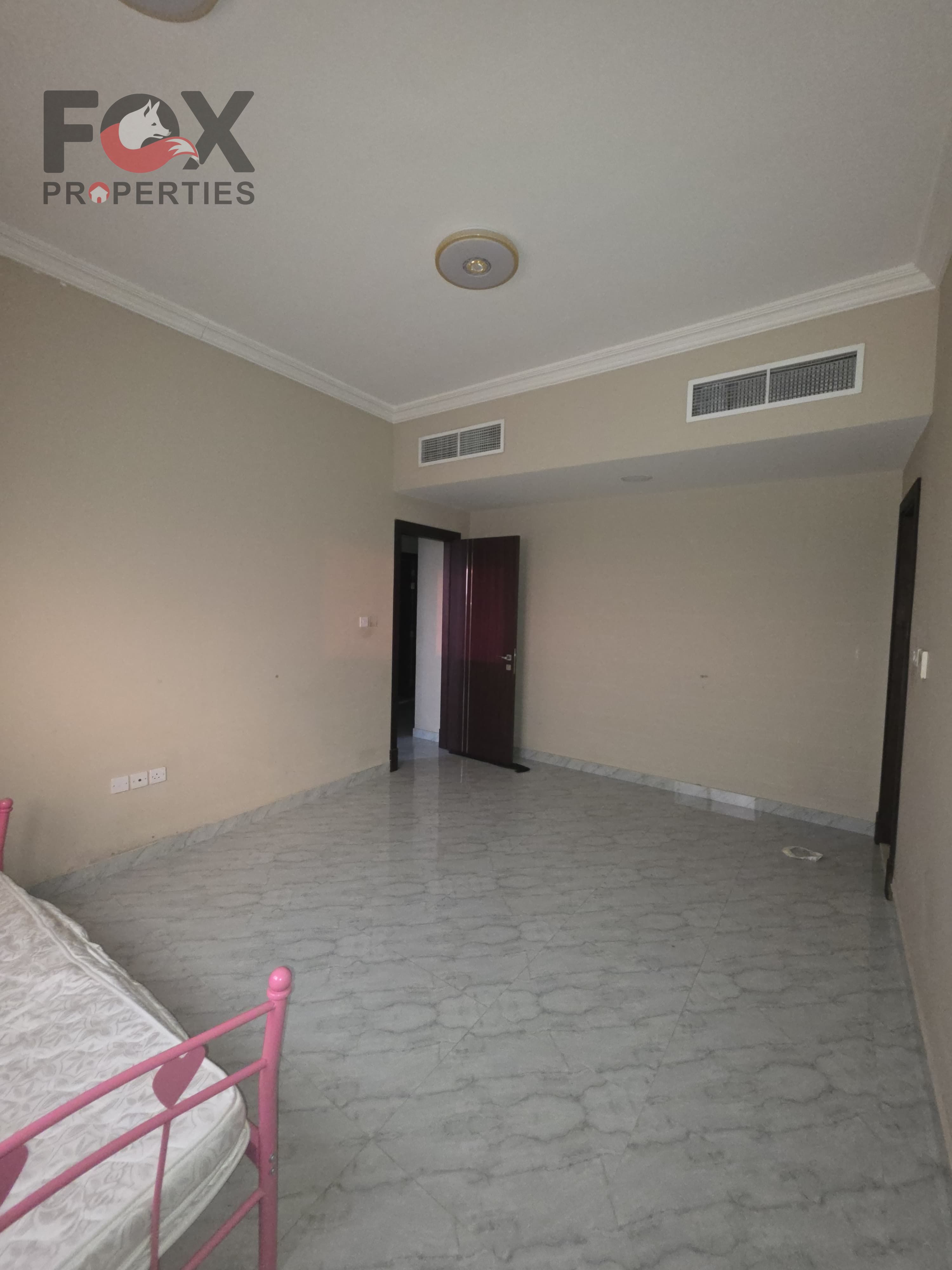 All master bedrooms | Dedicated laundry room | Open view | Excellent spacious layout | Security deposit by cheque | Very attractive price