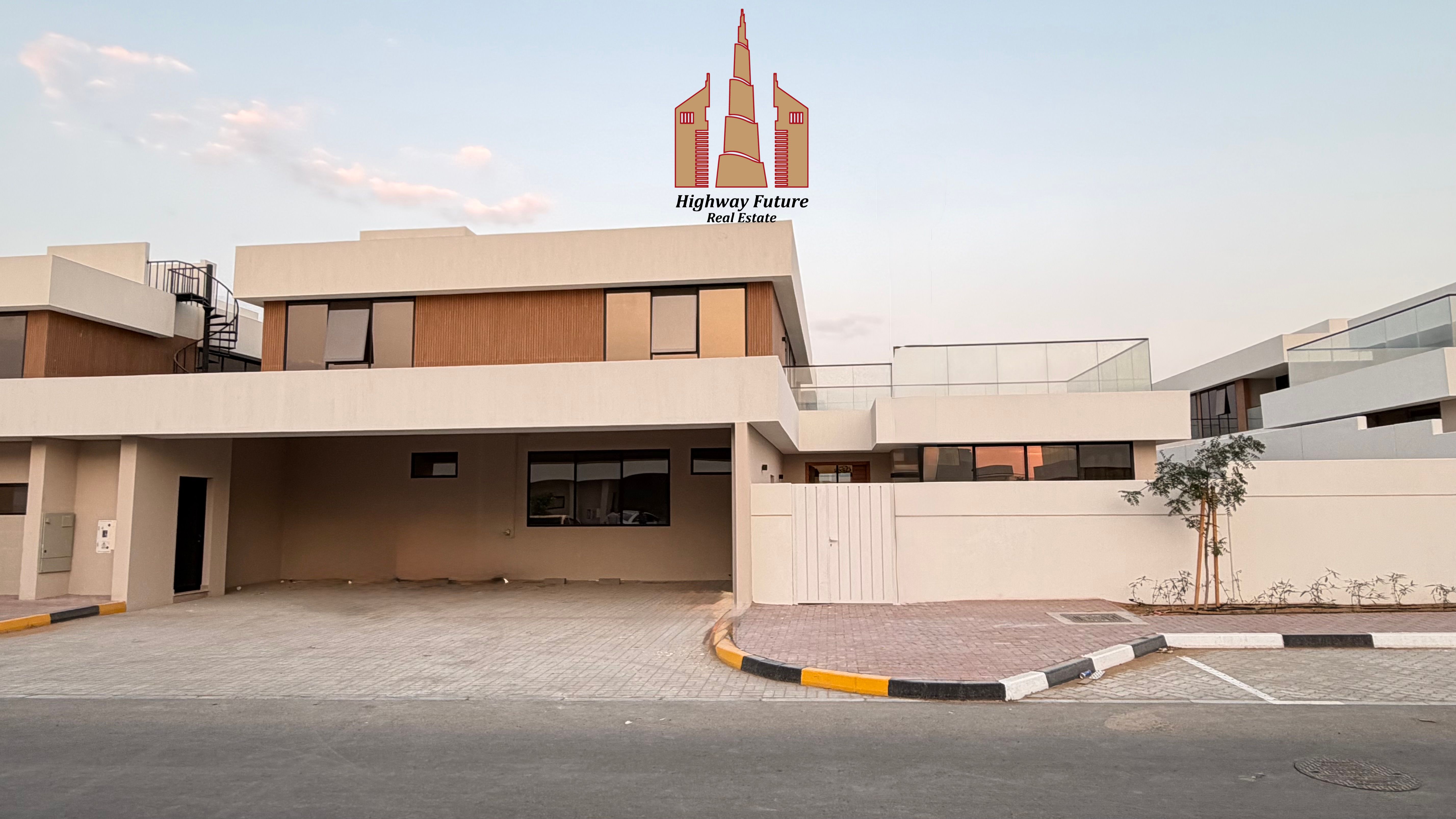 Luxury Elegant 5BR with Maid&driver rooms + wardrobes Parking