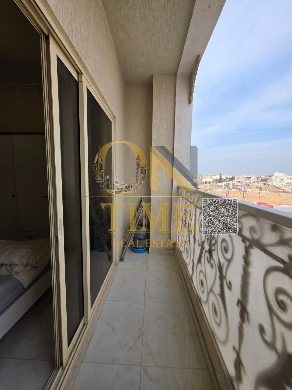 Very luxurious studio, easy access, Dubai and Sharjah, first resident