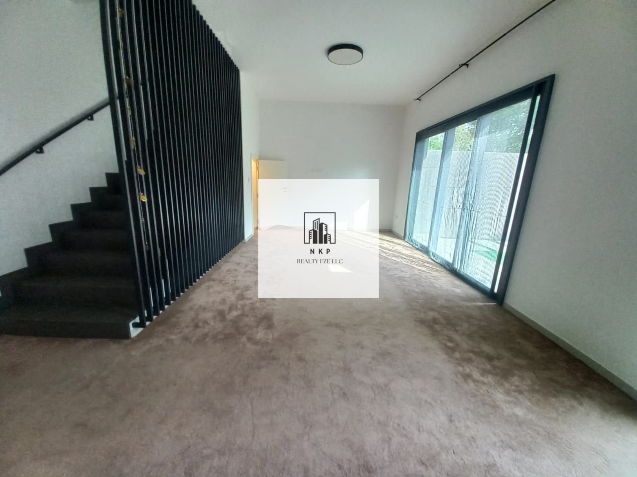 Specious luxury 3bedroom corner unit for rent in Al Jada sarab community