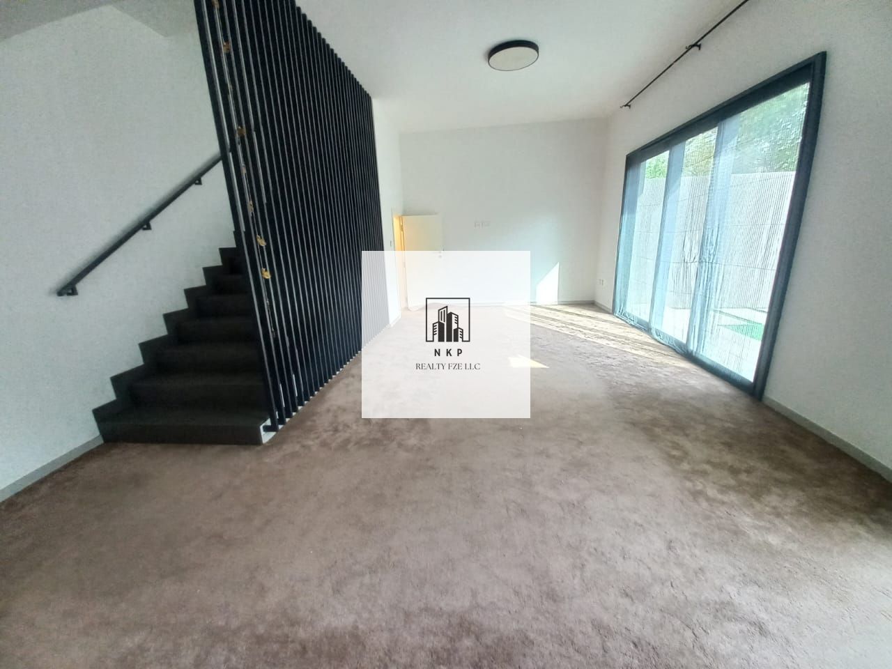 Specious luxury 3bedroom townhouse for rent in sarab community