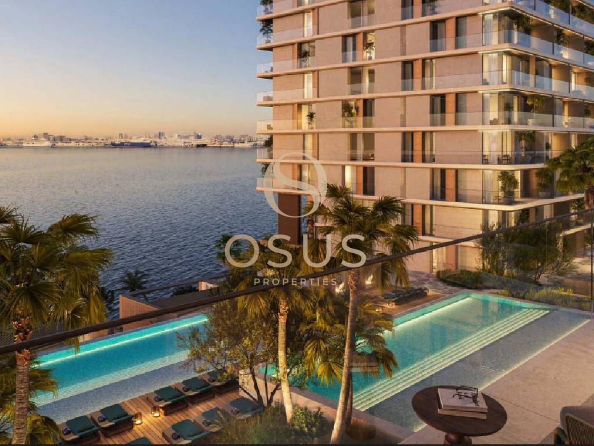 Spacious 1 BR| Sea View | Prime Location