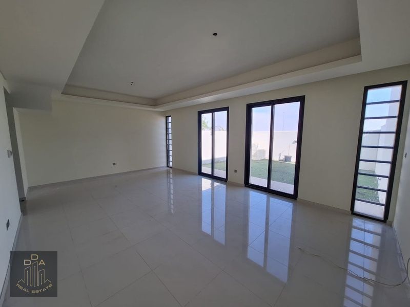 5 BR | MAIDS ROOM | EQUIPPED KITCHEN | G + 1