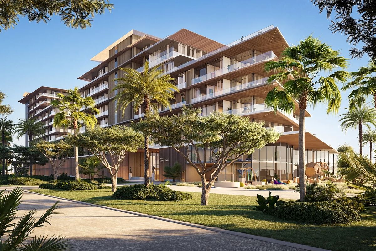 Private Beach Access | Mid Floor | Seaview