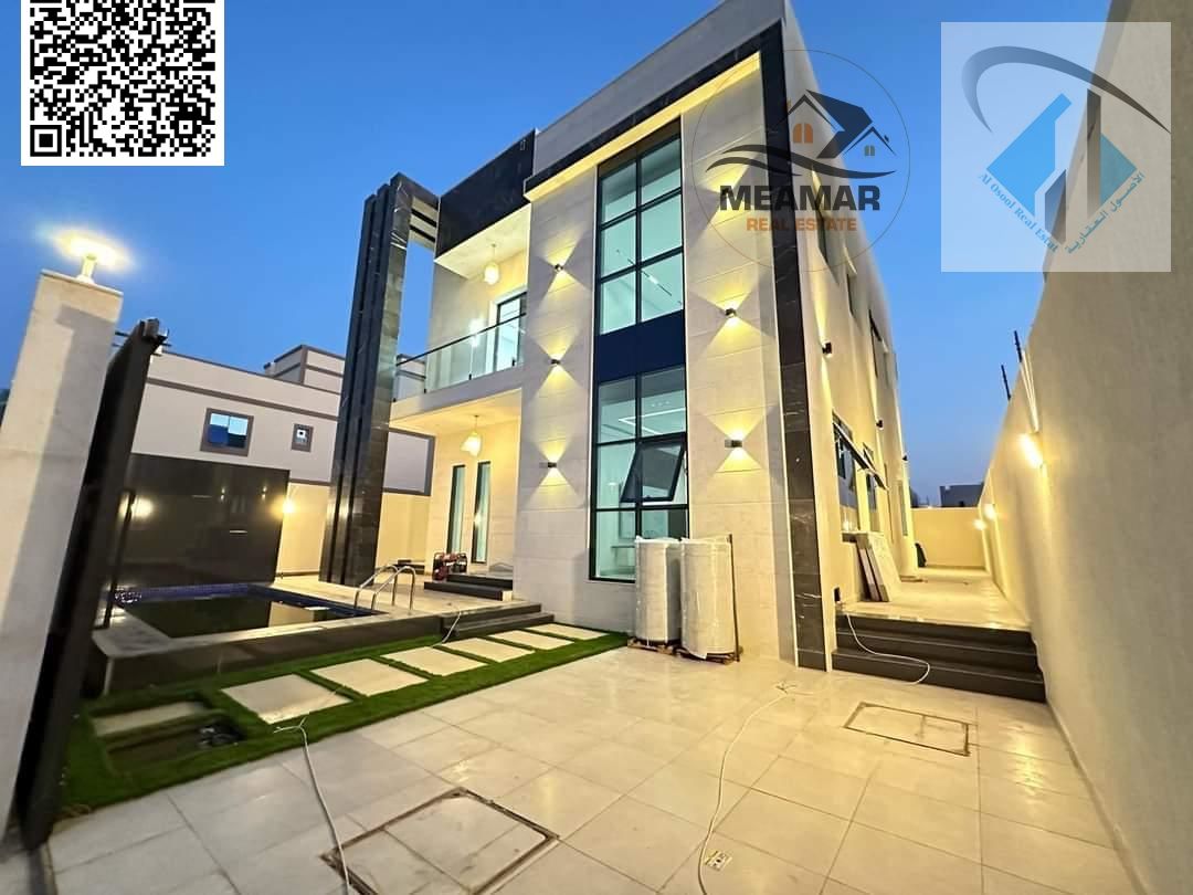 Take advantage of this exceptional opportunity to own a luxurious villa with an elegant architectural design and a swimming pool. The price includes r