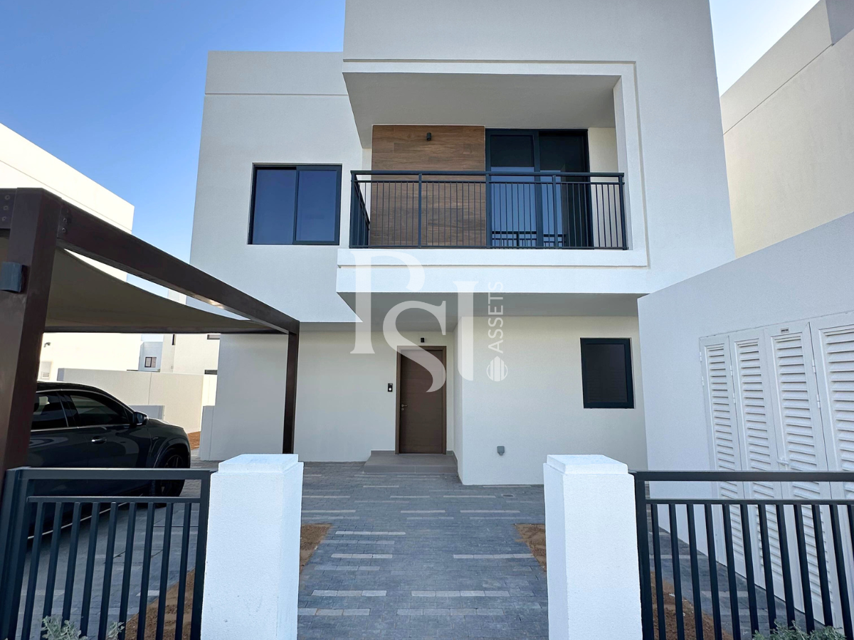 Single Row | Maid's Room | Balcony