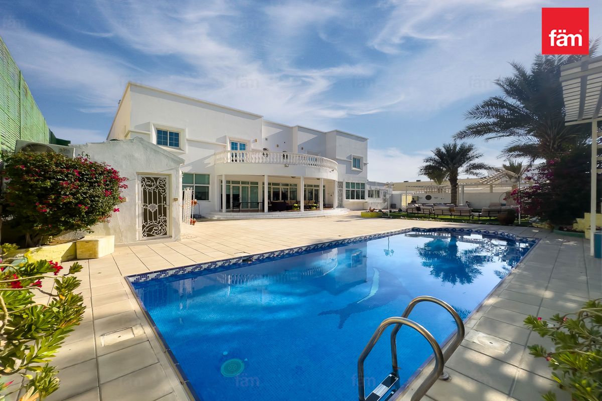 Spacious | Private Pool | 10 Rooms