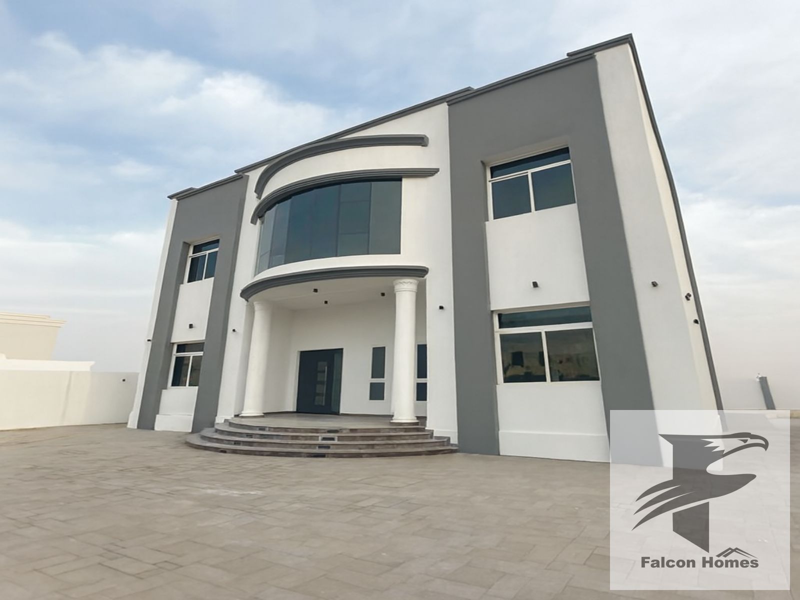 Spacious 5BR Villa | Stand Alone with Garden Area