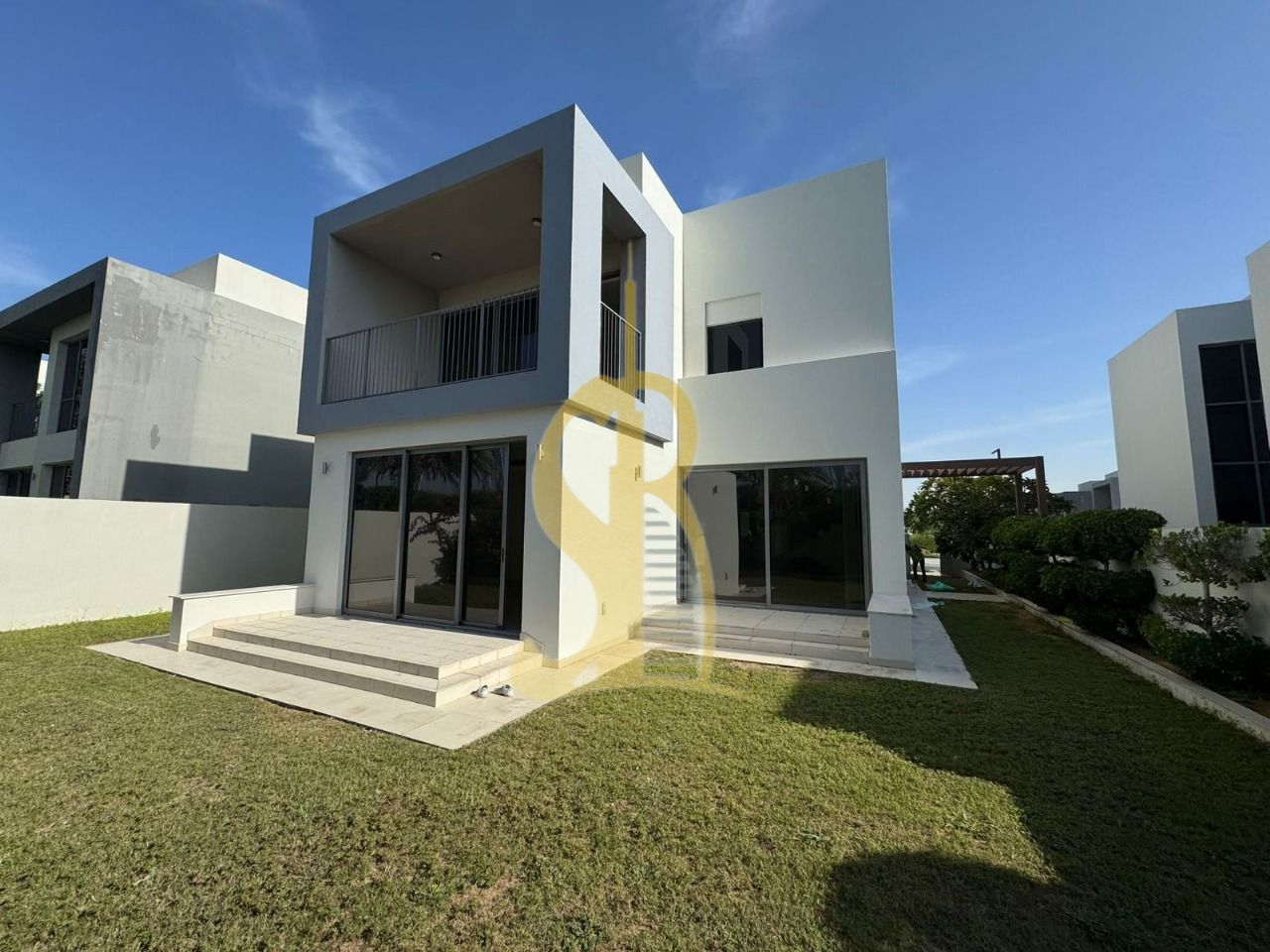 Brand new Villa | Single Row | Huge Balcony