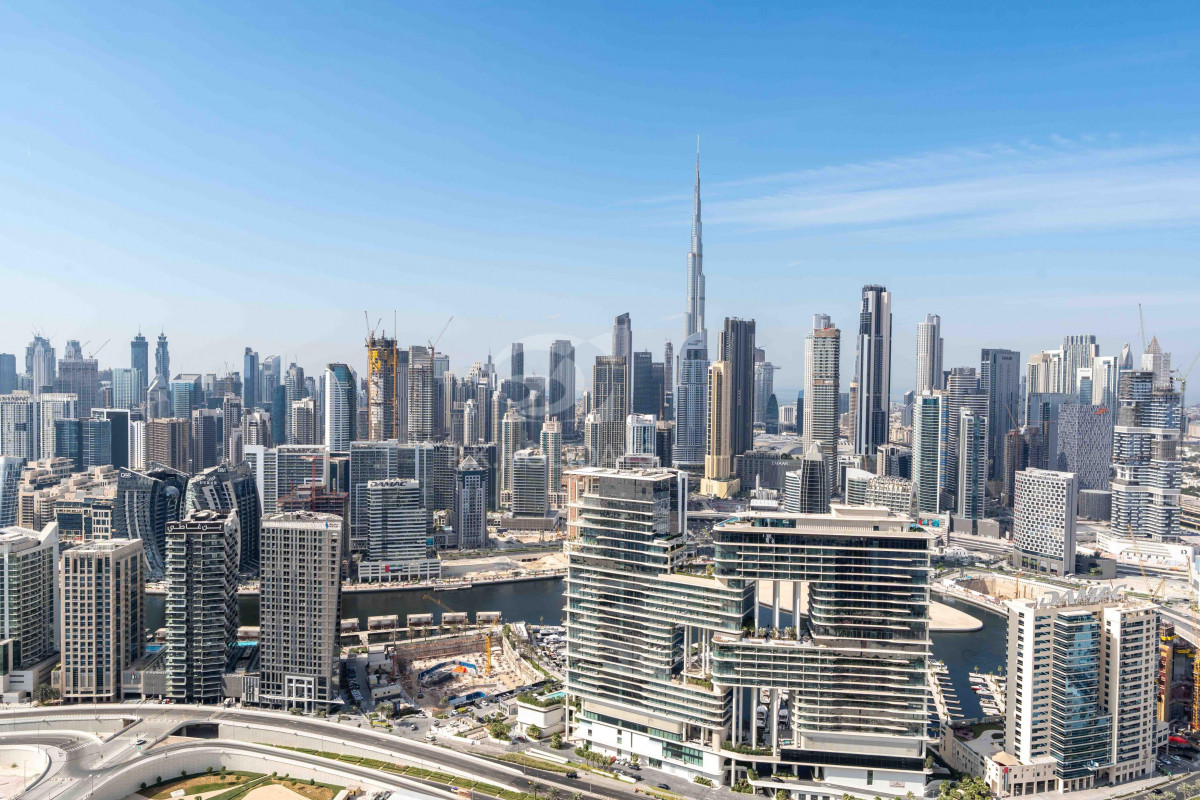 Damac paramount | Near Dubai Mall | Free Cleaning