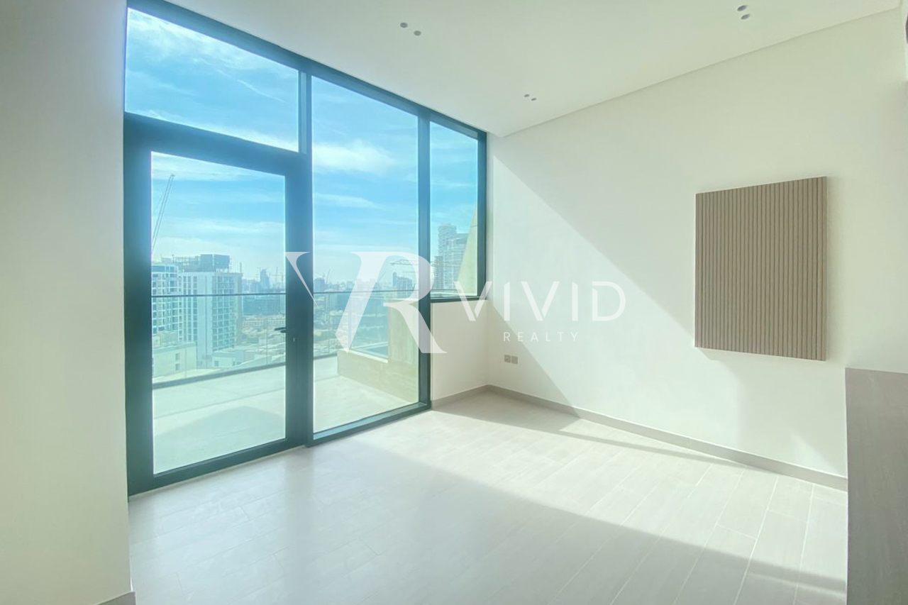 12 Cheques I High Floor I Private Pool