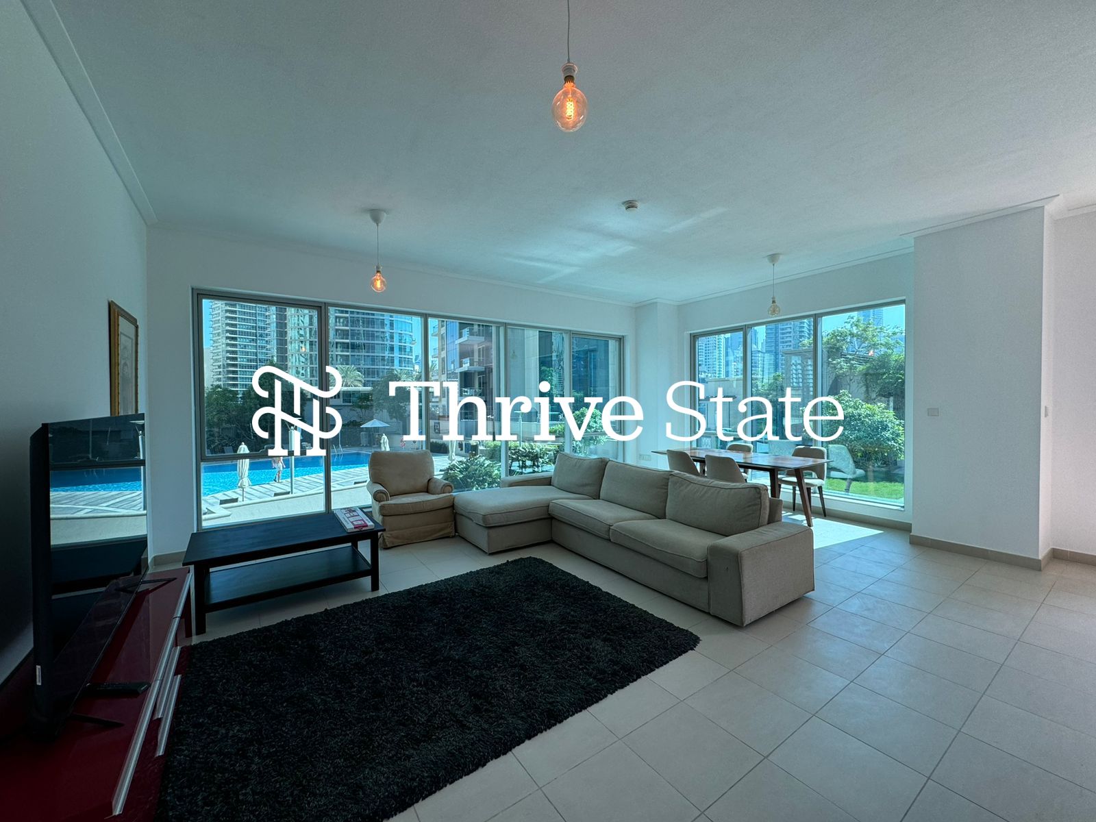 Spacious and Bright Layout with Garden View