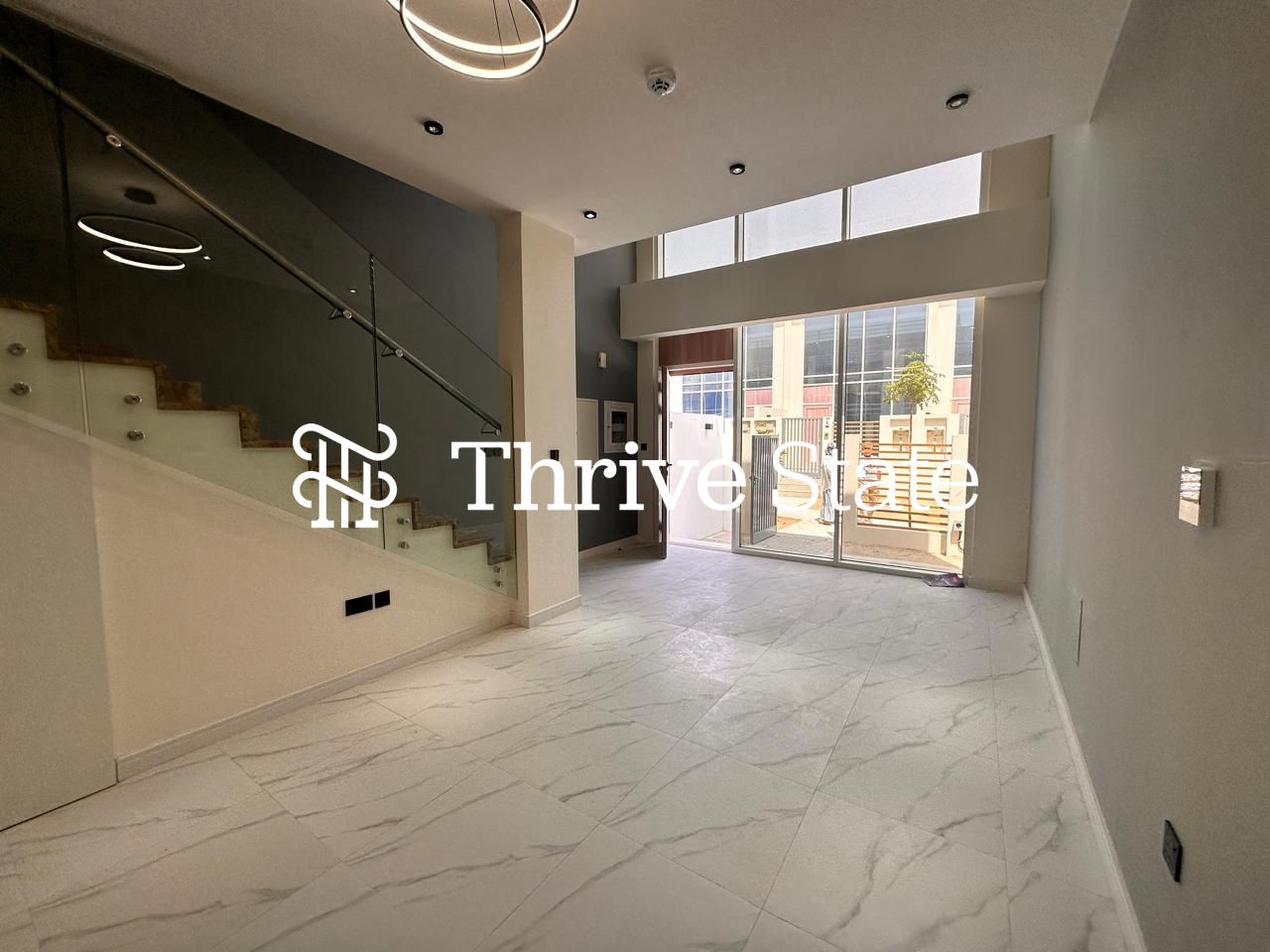 Spacious 1BR Loft-House | Vacant | Corner Unit