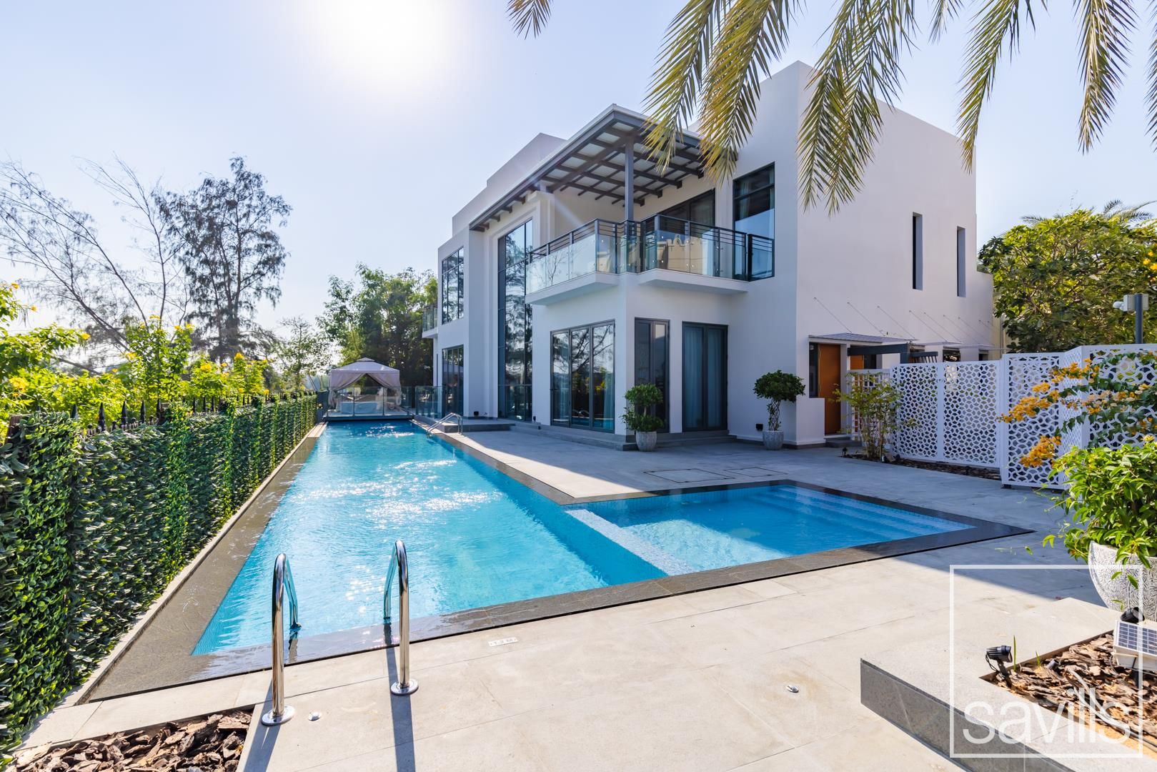 Furnished | Upgraded | Infinity Pool | Lake View