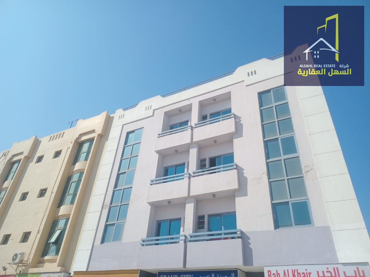 For Sale – Residential & Commercial Building in Muwaileh, Sharjah Awell-located building on a main paved road in Muwaileh one of Sharjah’s most active