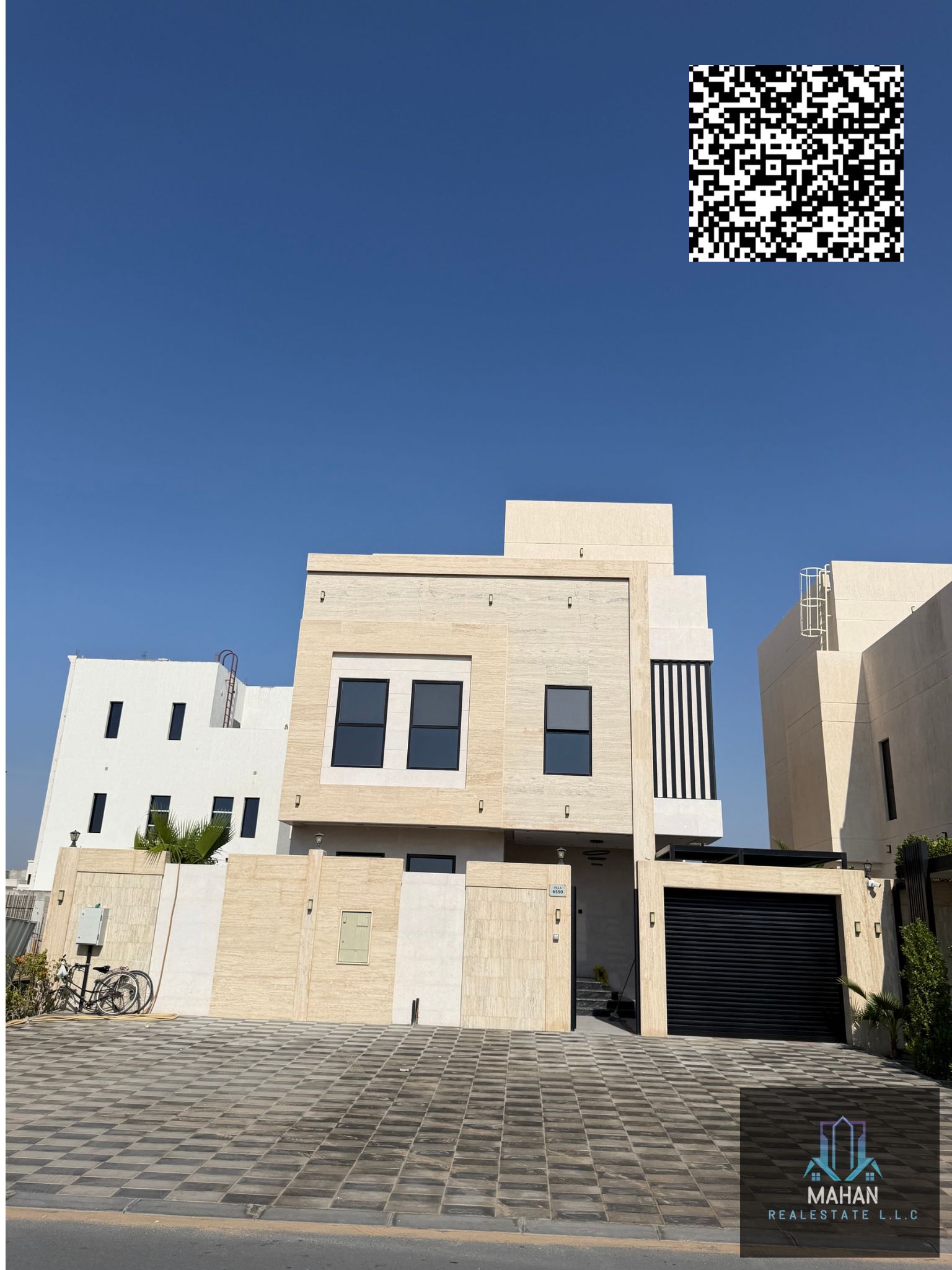 VIP Deal | 4 Master BR Villa with Private Pool | AC | Electricity & Water | Al Helio