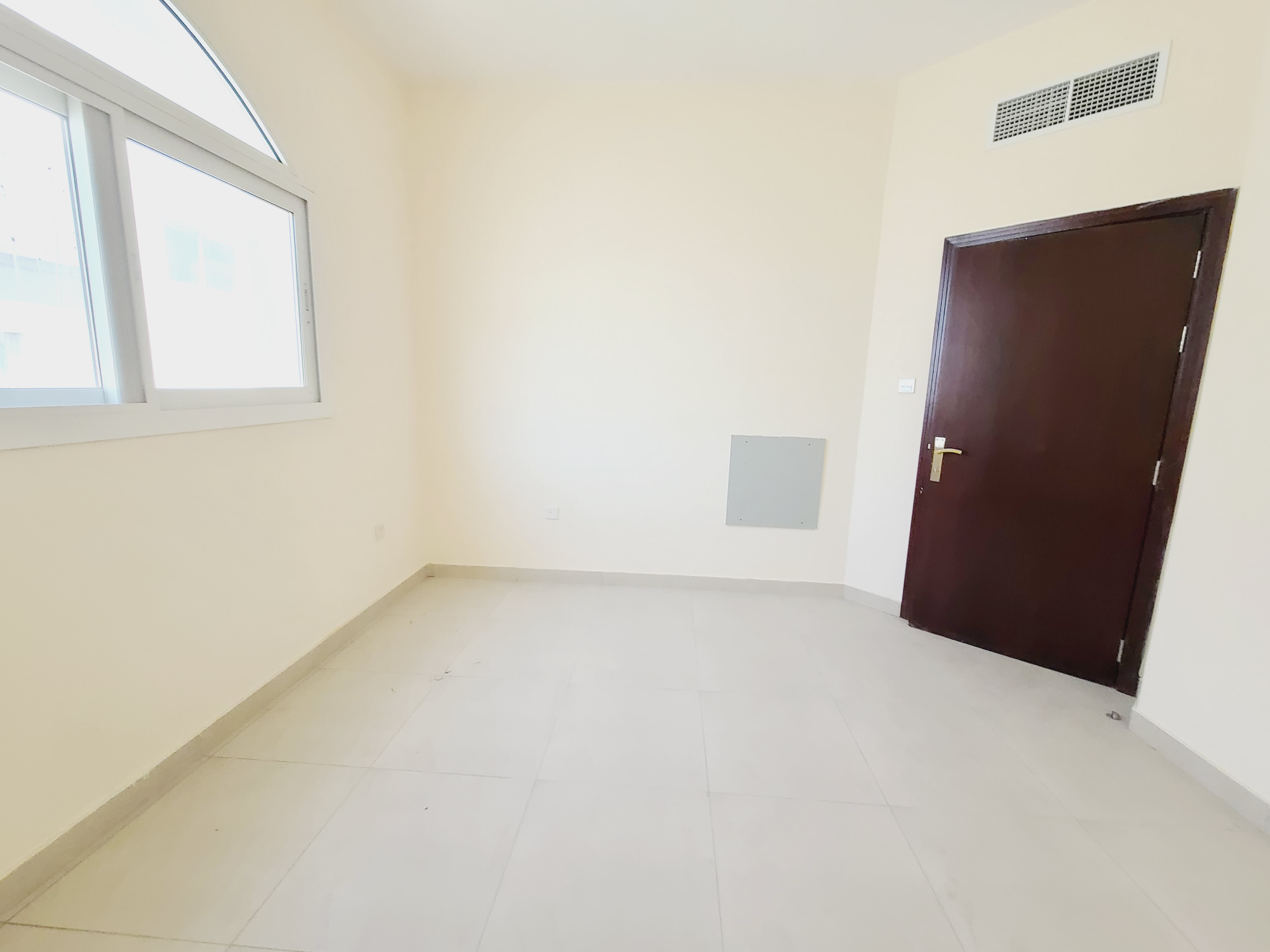 BRAND NEW LAVISH 1BHK FOR FAMILY SPLIT AC