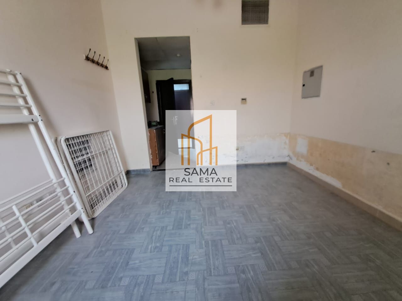 SIDE KITCHEN STUDIO WITH CENTRAL AC CLOSE TO MUWIALLAH PARK RENT 18K