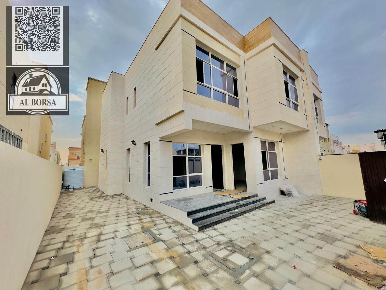 For sale: Modern villa directly behind the mosque in the heart of Al Zahia area. Freehold ownership for all nationalities.