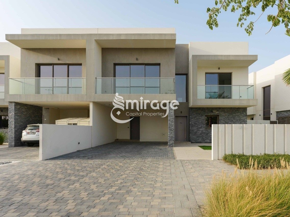 Perfect 4BHK | Great Location | Duplex