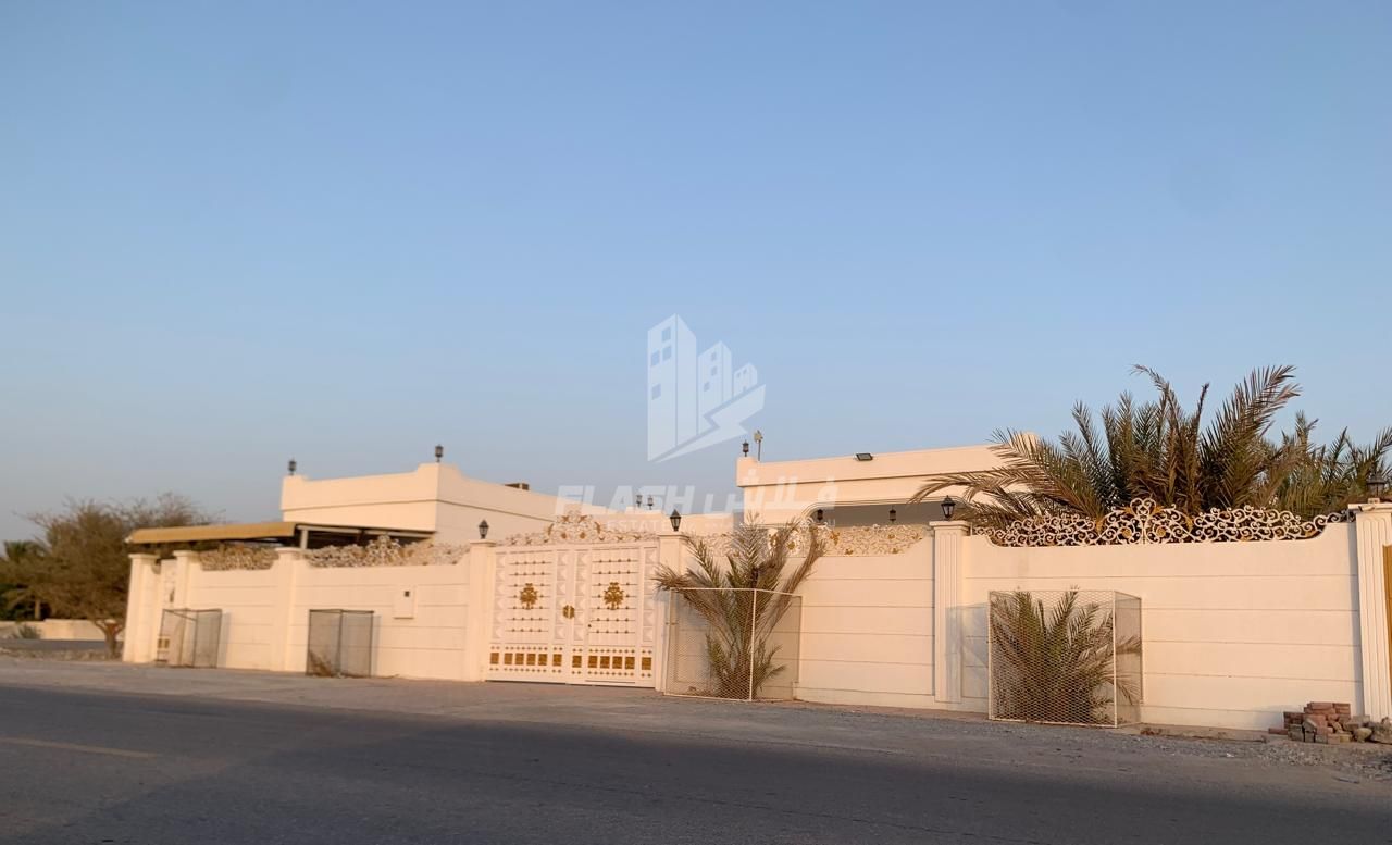 LUXURIOUS 5 BR Villa + Maid Room In Seih Al Ghubb