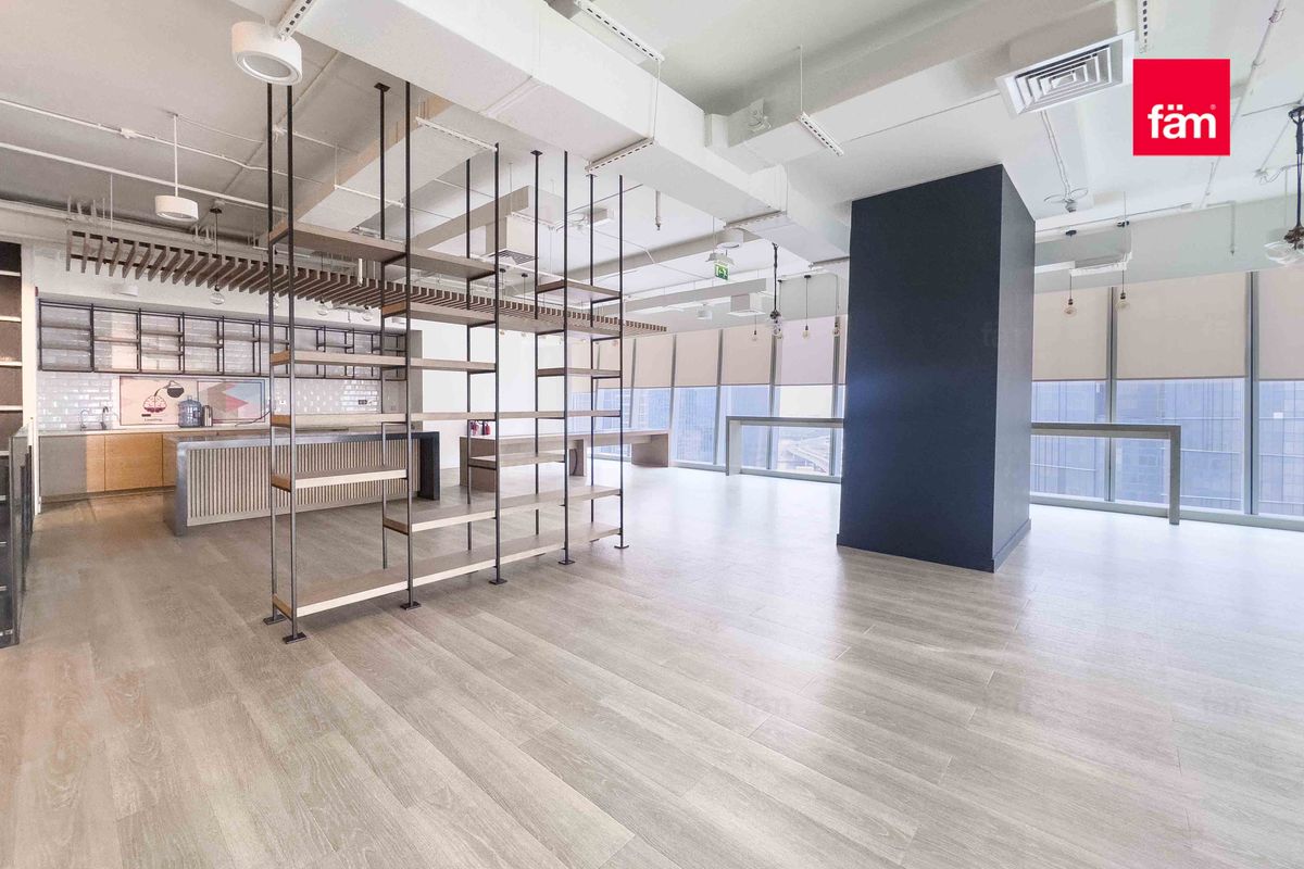 Grade A Tower | 4 Interconnected Floors | Vacant