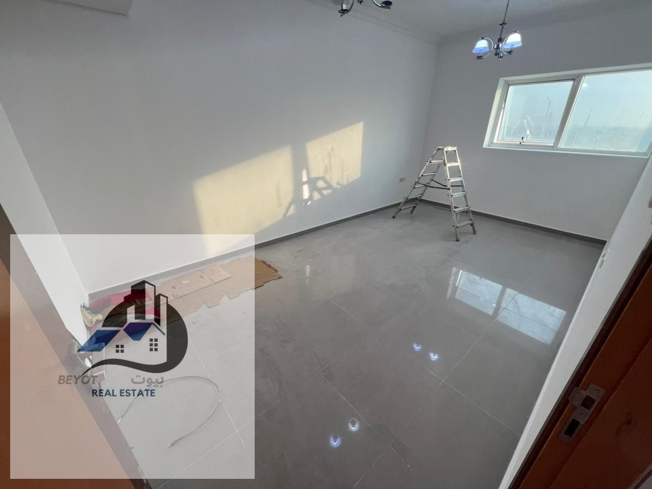 For Rent in Ajman – Al Jurf 2 1 Bedroom + 1 Hall, located opposite Delta Center and Nesto Hypermarket Property Features: Master Bedroom with attach