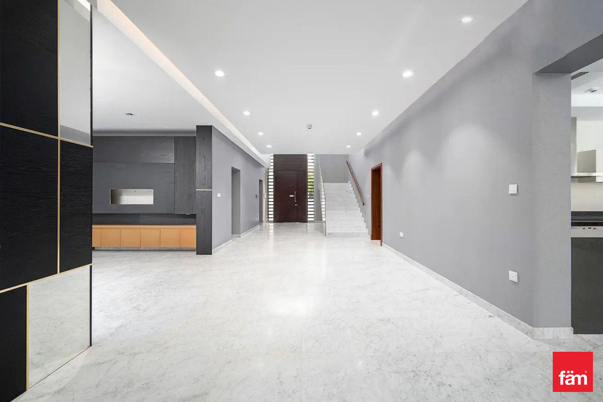 Spacious |Large Layout| Available