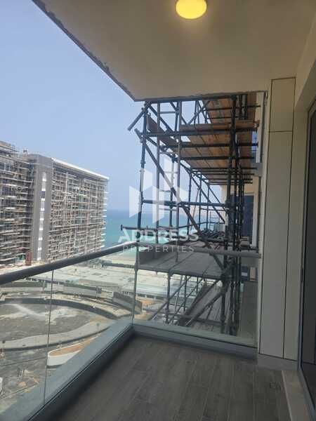 Luxury One Bedroom Apartment with Pool View