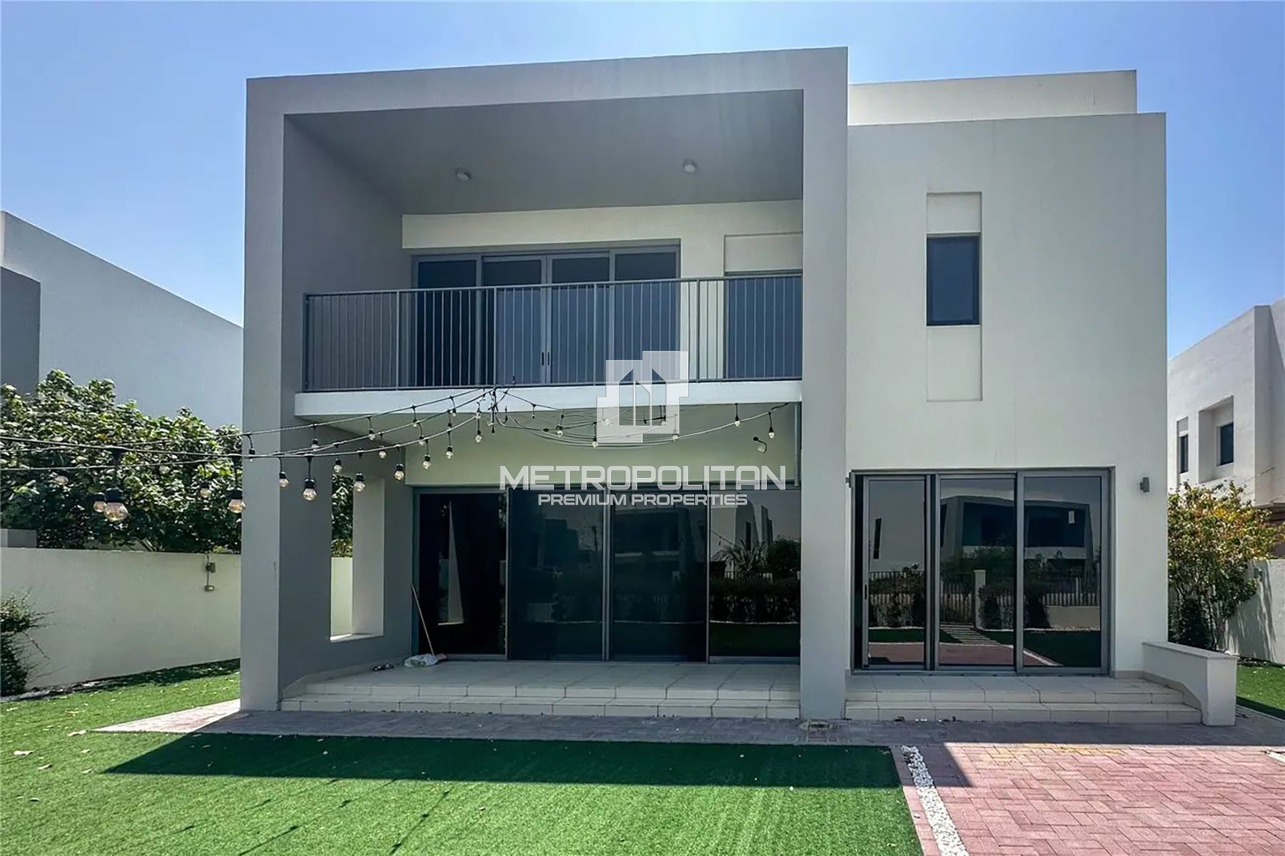 On the Park | Single Row | Ready To Move In