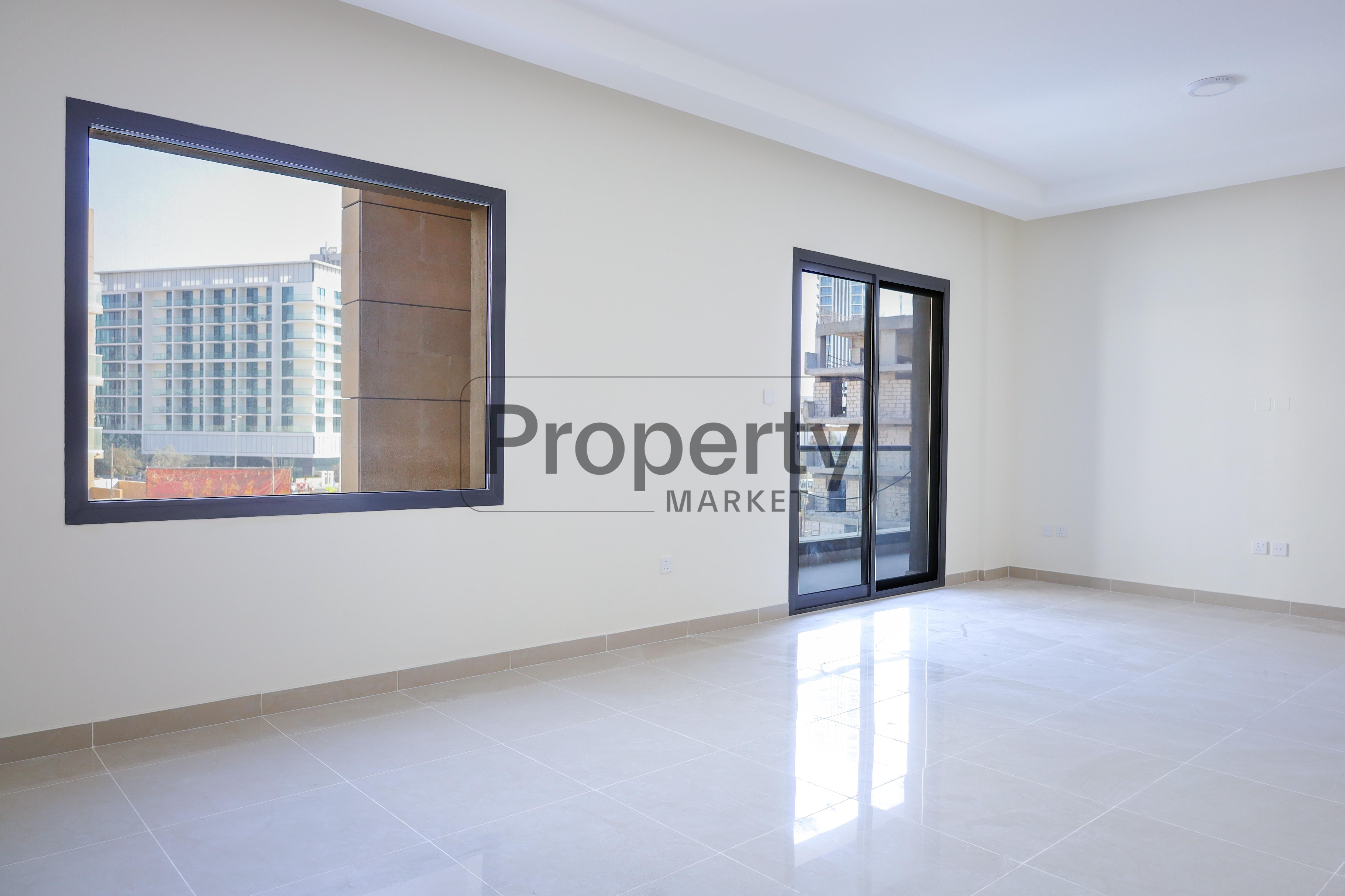Modern | Pool View | Unfurnished | Vacant