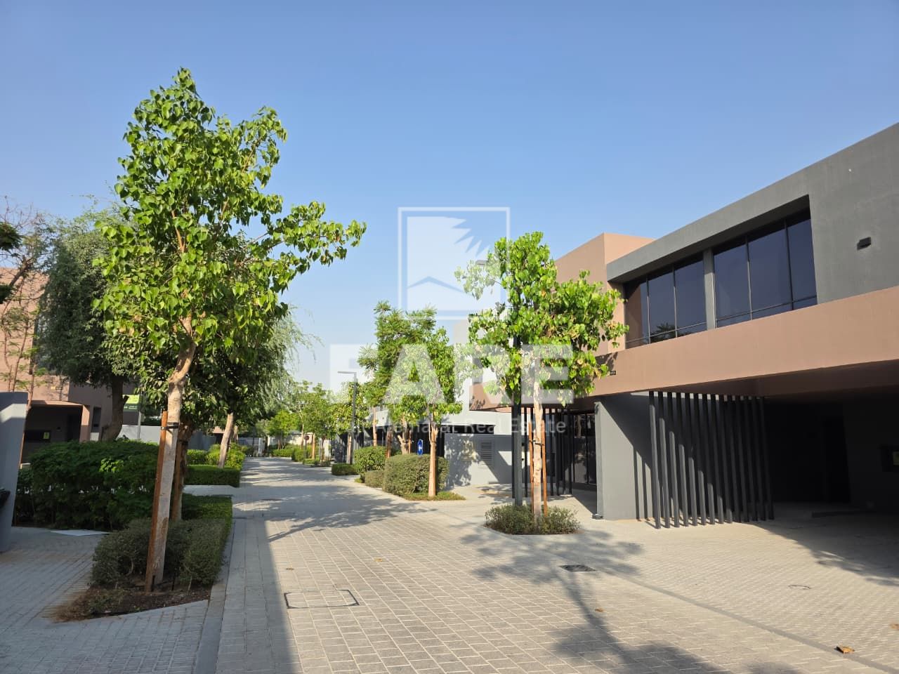 Corner townhouse for sale, 4 bedrooms, freehold.