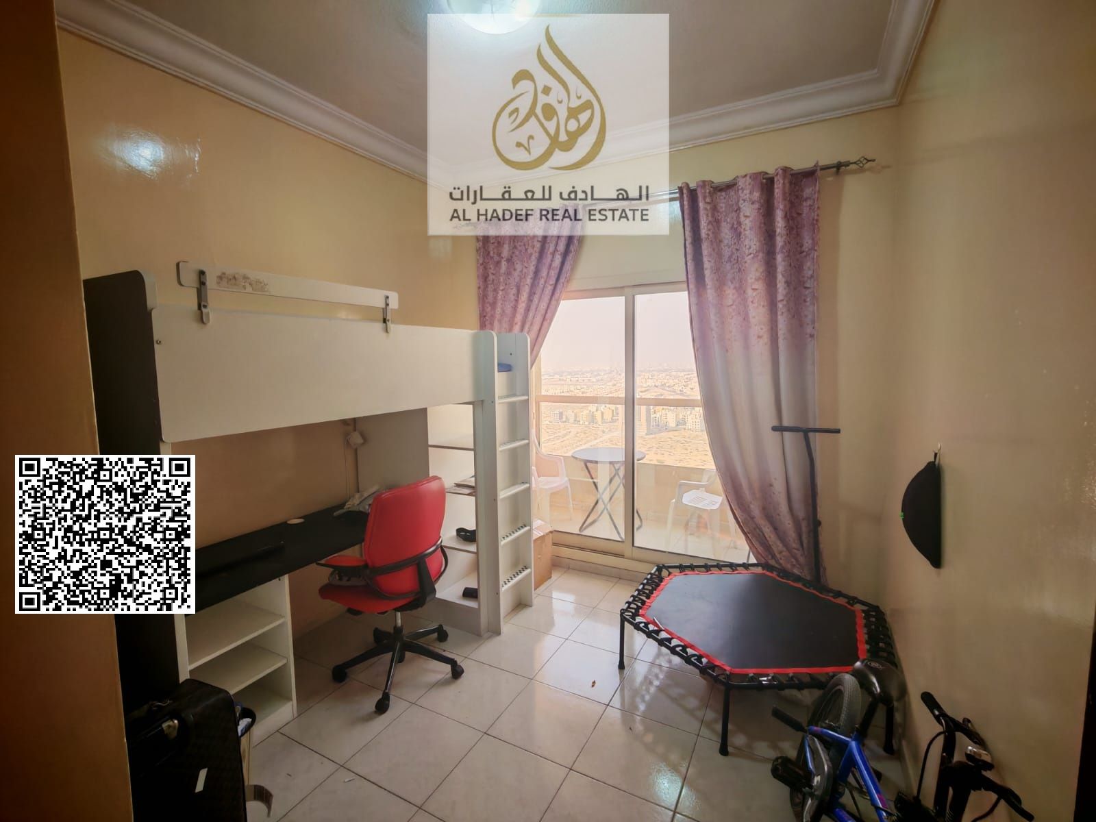 Two rooms with pool, park and gym