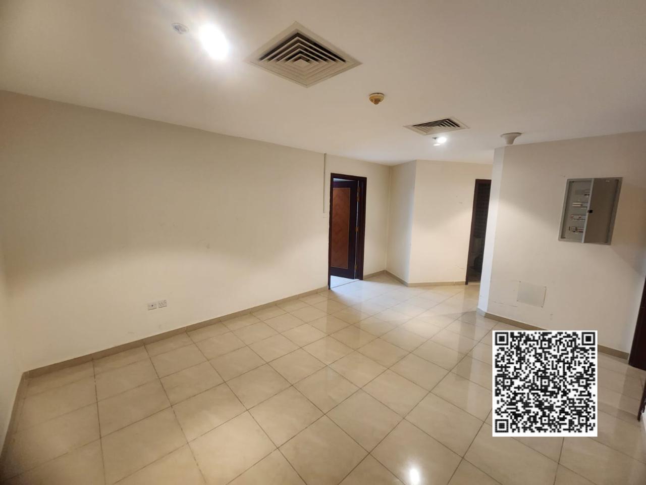 Spacious 3 BHK Apartment for Rent in Conqueror Tower – AED 67,000/Yearly