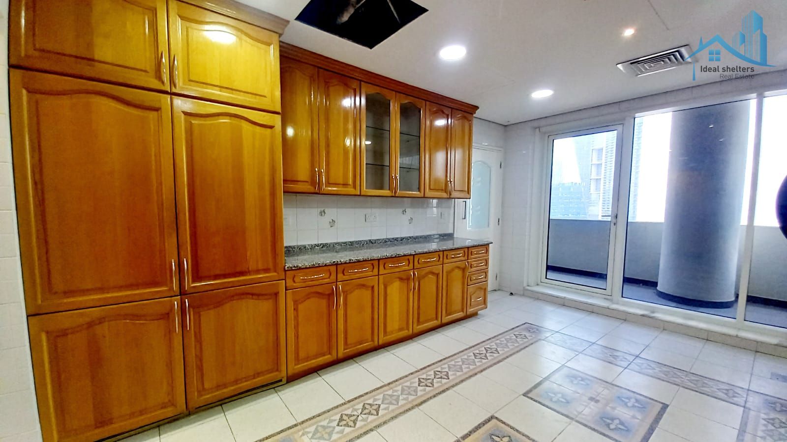 LUXURIOUS 4BHK || HUGE SIZE || CHILLER + WATER FREE ||